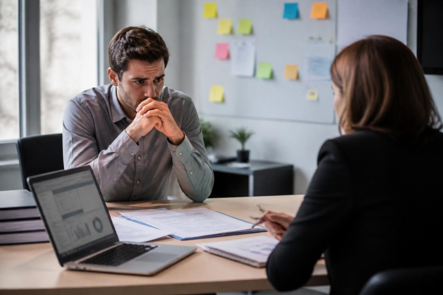 découvrez les enjeux et les risques liés au licenciement pour inaptitude, ainsi que les droits des salariés pour mieux comprendre ce processus délicat.